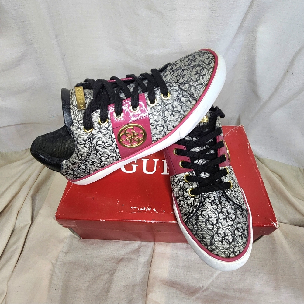 Guess Marbela Women Canvas Fashion Sneakers Color Pink/Blk Size 9.5